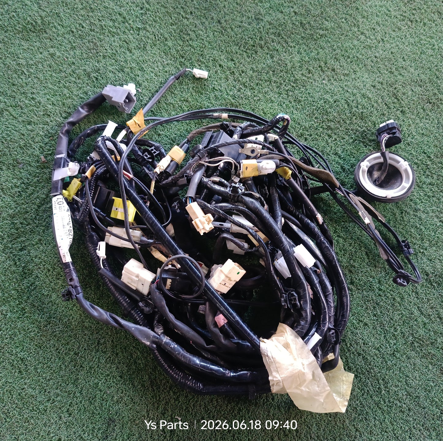 PERODUA AXIA WIRING (MIDDLE) (82161-BZT00-T)