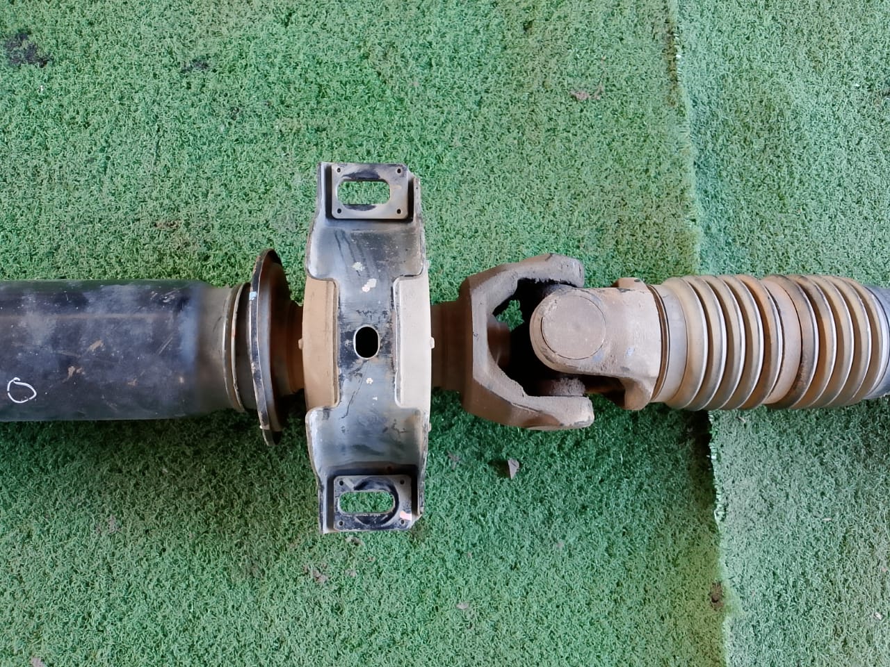 TOYOTA HILUX REVO LONG SHAFT AUTO (LS0009)