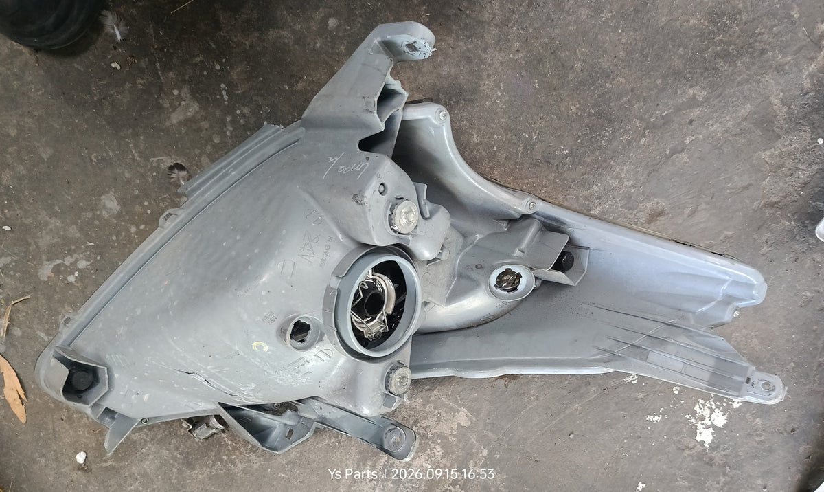 TOYOTA AVANZA HEAD LAMP LH (HL0147)