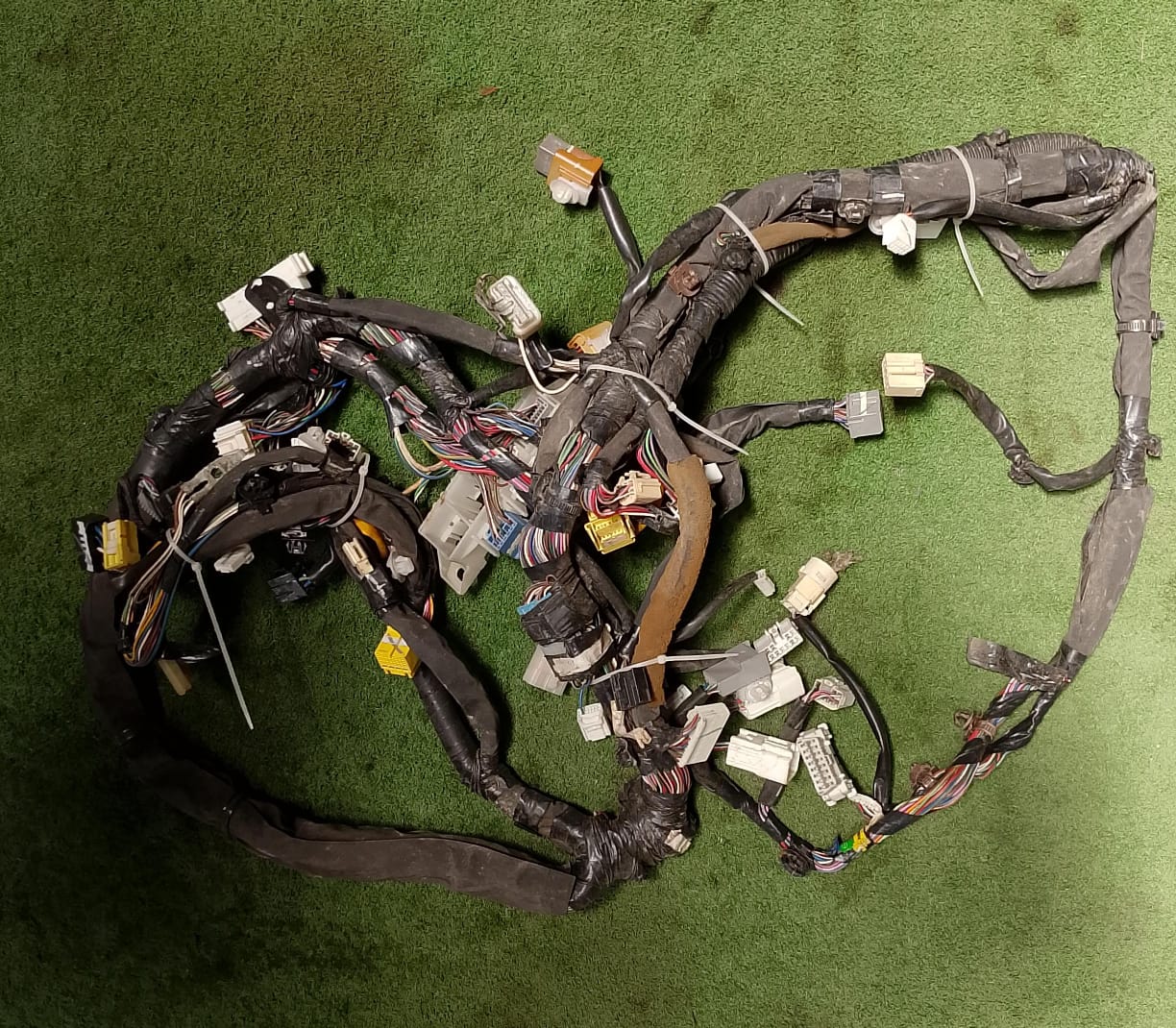 PERODUA ALZA DASHBOARD WIRING (82141-BYD30 A)