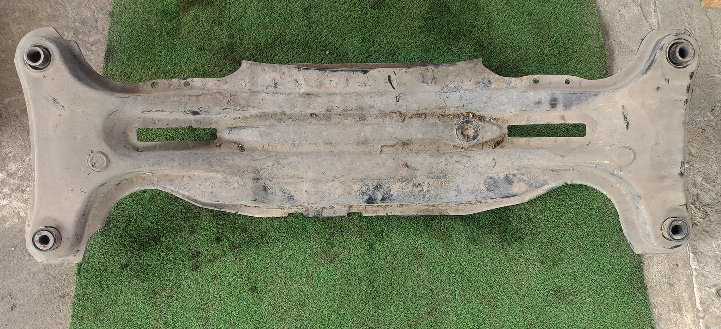 TOYOTA CAMRY ACV30 CROSSMEMBER (CMB038)