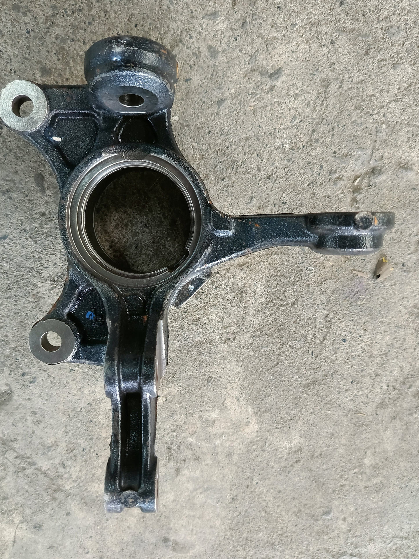 PERODUA AXIA 2023 KNUCKLE FRH (NEW) (43211-BZ540)