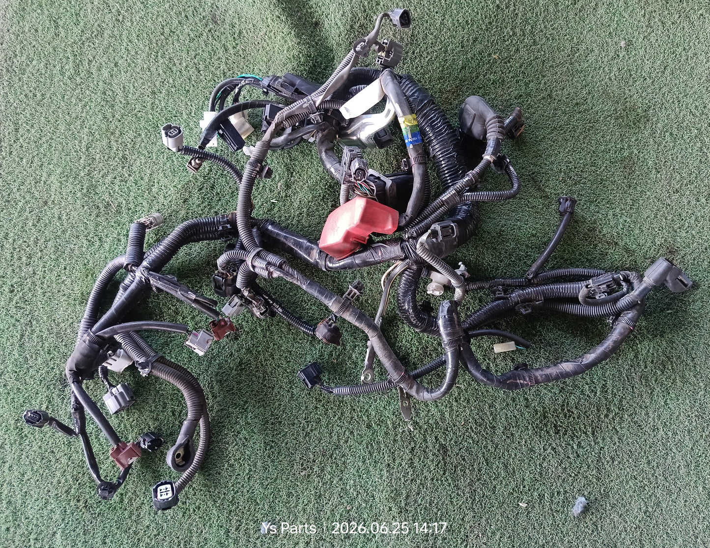PERODUA ARUZ ENGINE WIRING (82121-BZK10 L)