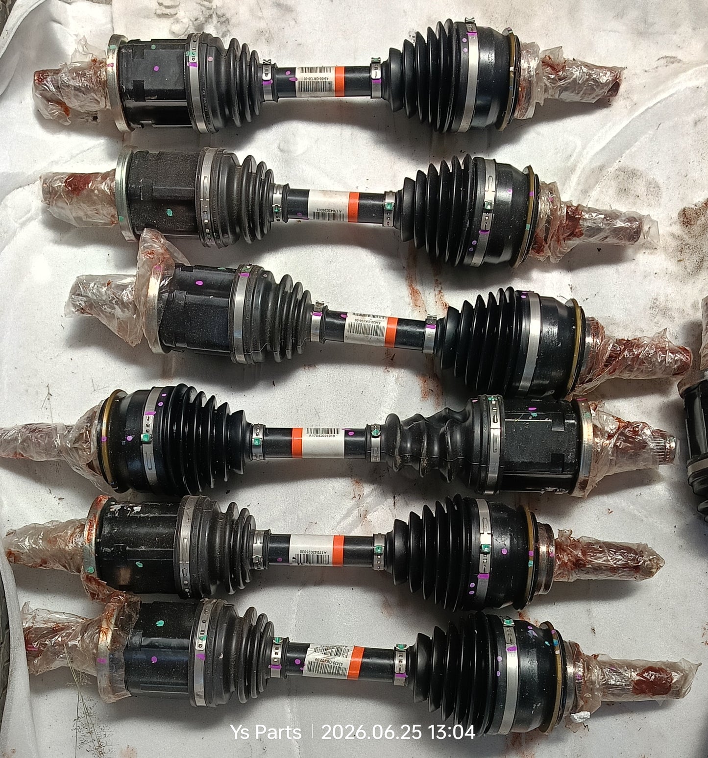 TOYOTA HILUX REVO DRIVE SHAFT RH / LH NEW (43430-0K130)