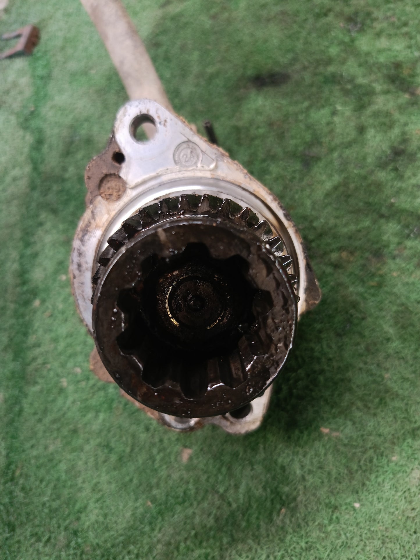 TOYOTA HILUX VIGO VNT 2.5 POWER STEERING PUMP (SP0033)