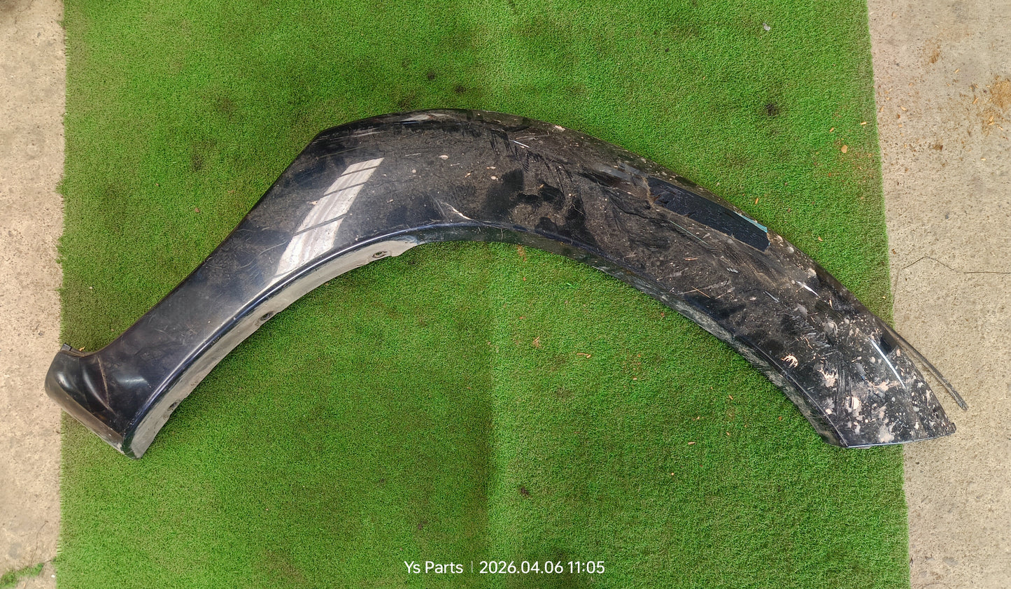 TOYOTA HILUX VIGO FENDER FLARE RH (53847-0K050)