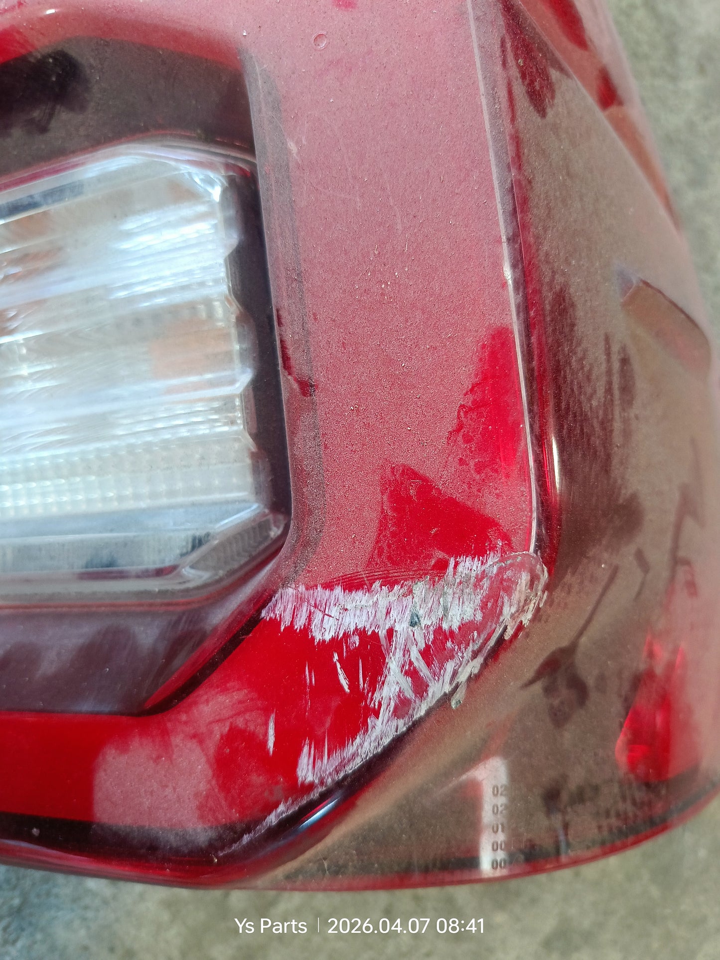 TOYOTA HILUX REVO TAIL LAMP RH (TL00232)
