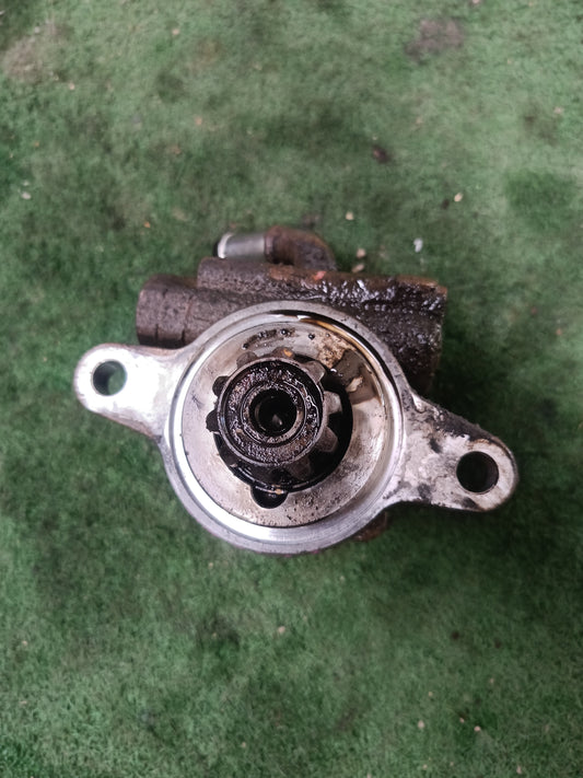 TOYOTA HILUX VIGO VNT 2.5 STEERING PUMP (SP0032)