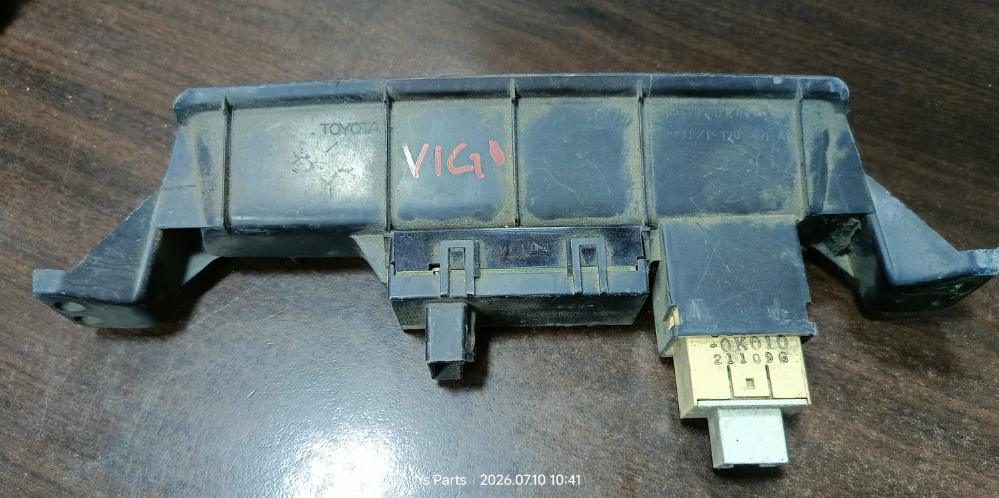 TOYOTA HILUX VIGO DIGITAL CLOCK (55478-0K010)