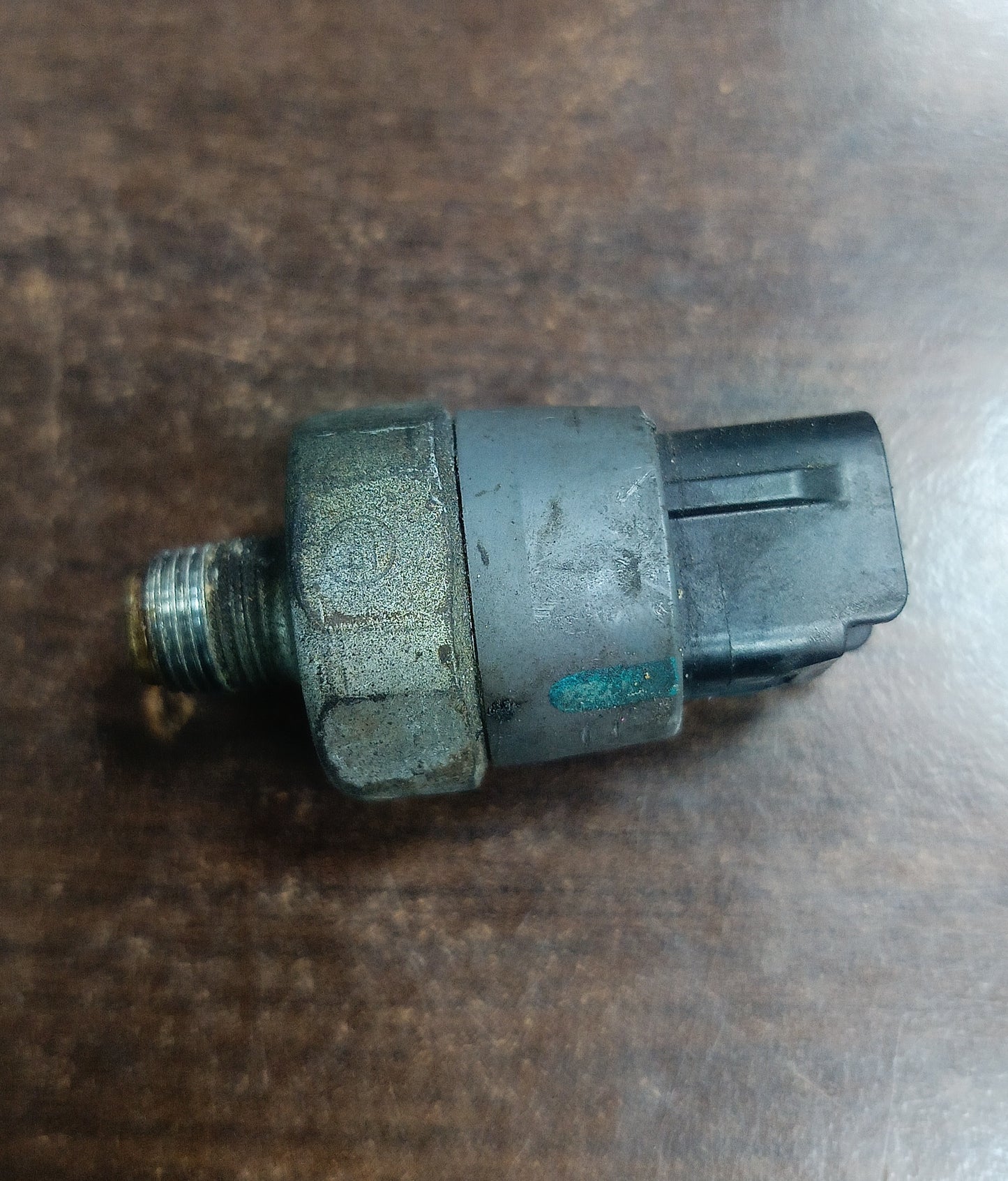 TOYOTA AVANZA OIL PRESSURE SENSOR (83530-60020)