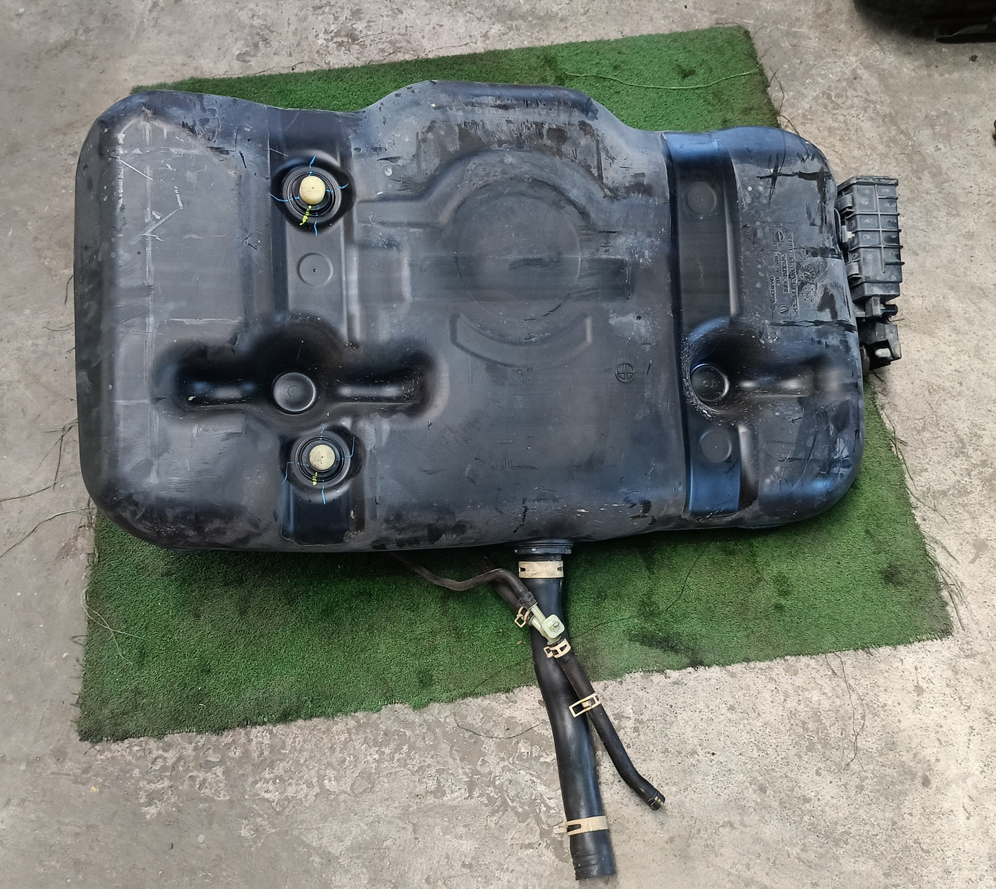 HONDA HRV FUEL TANK (FT00046)