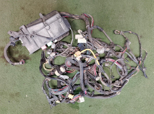 TOYOTA HILUX VIGO / FORTUNER ENGINE / FUSEBOX WIRING (WRG0103)