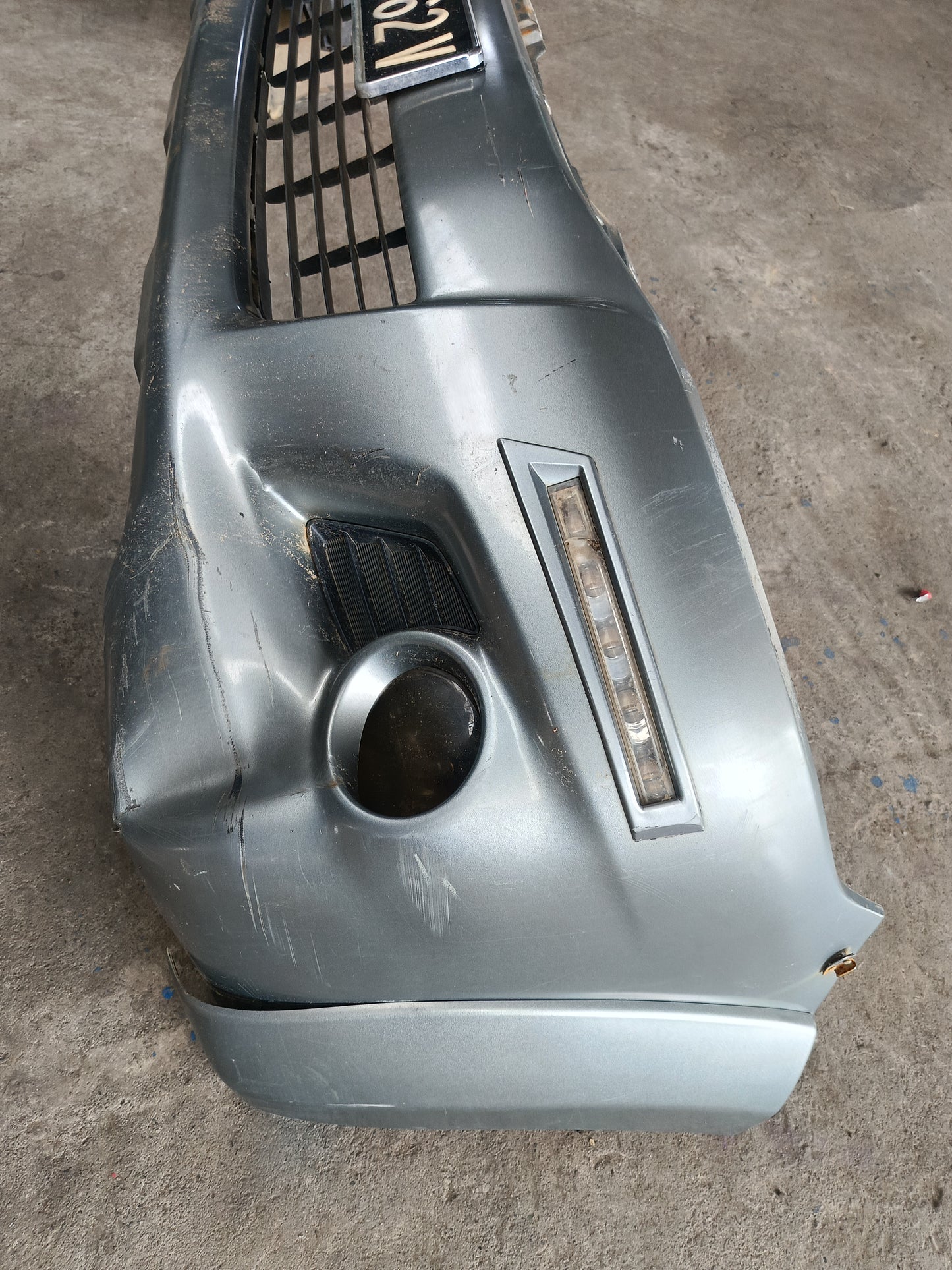 TOYOTA HILUX VIGO FRONT BUMPER (FB00019)