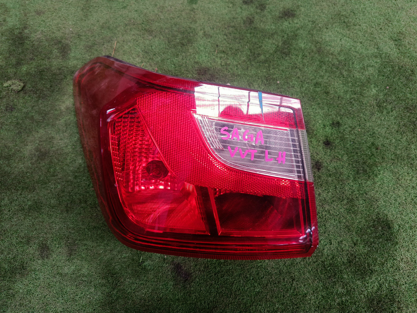 PROTON SAGA VVT TAIL LAMP LH (TL00224)