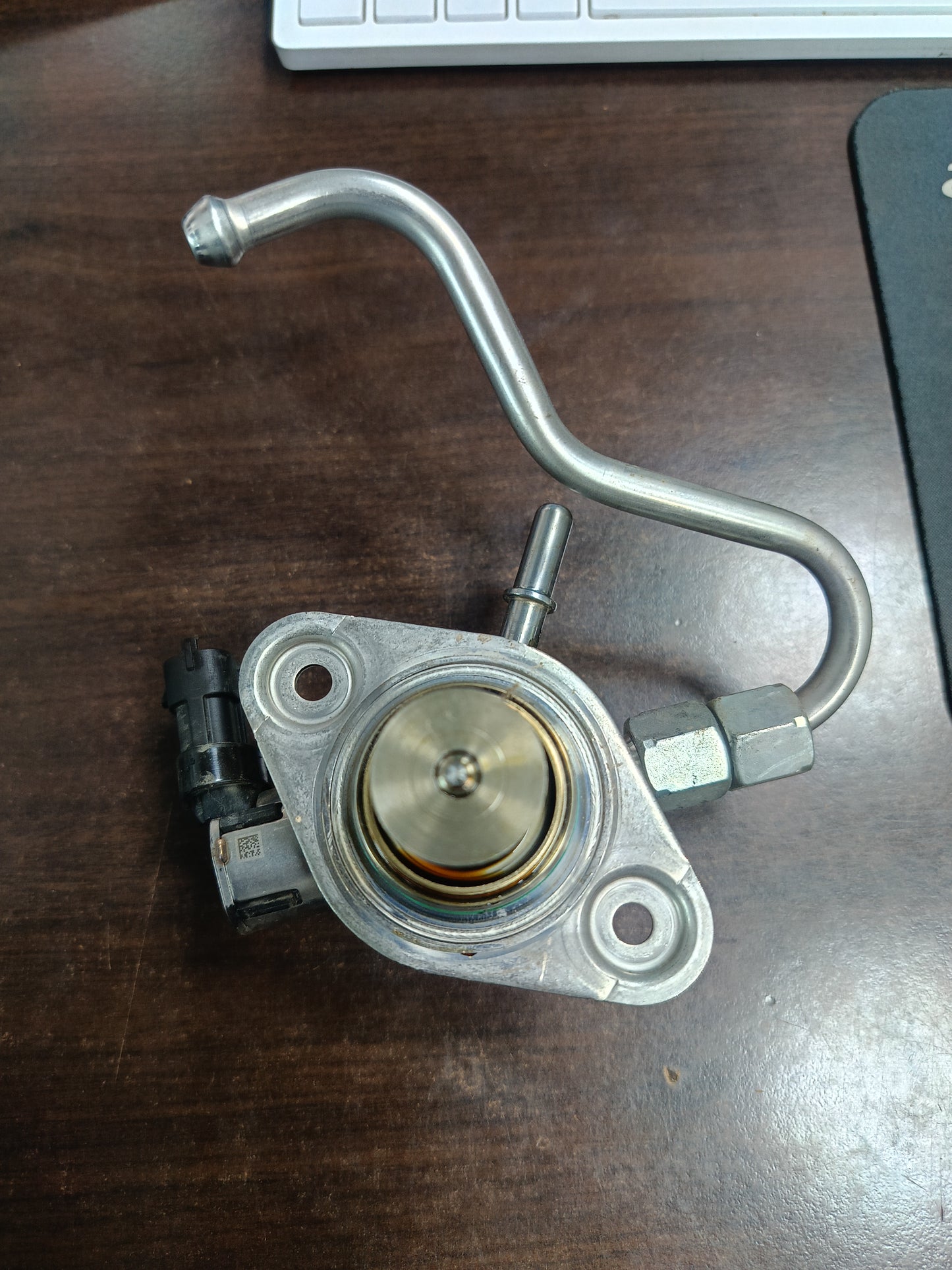 VOLVO XC40 INJECTION PUMP (31405318)