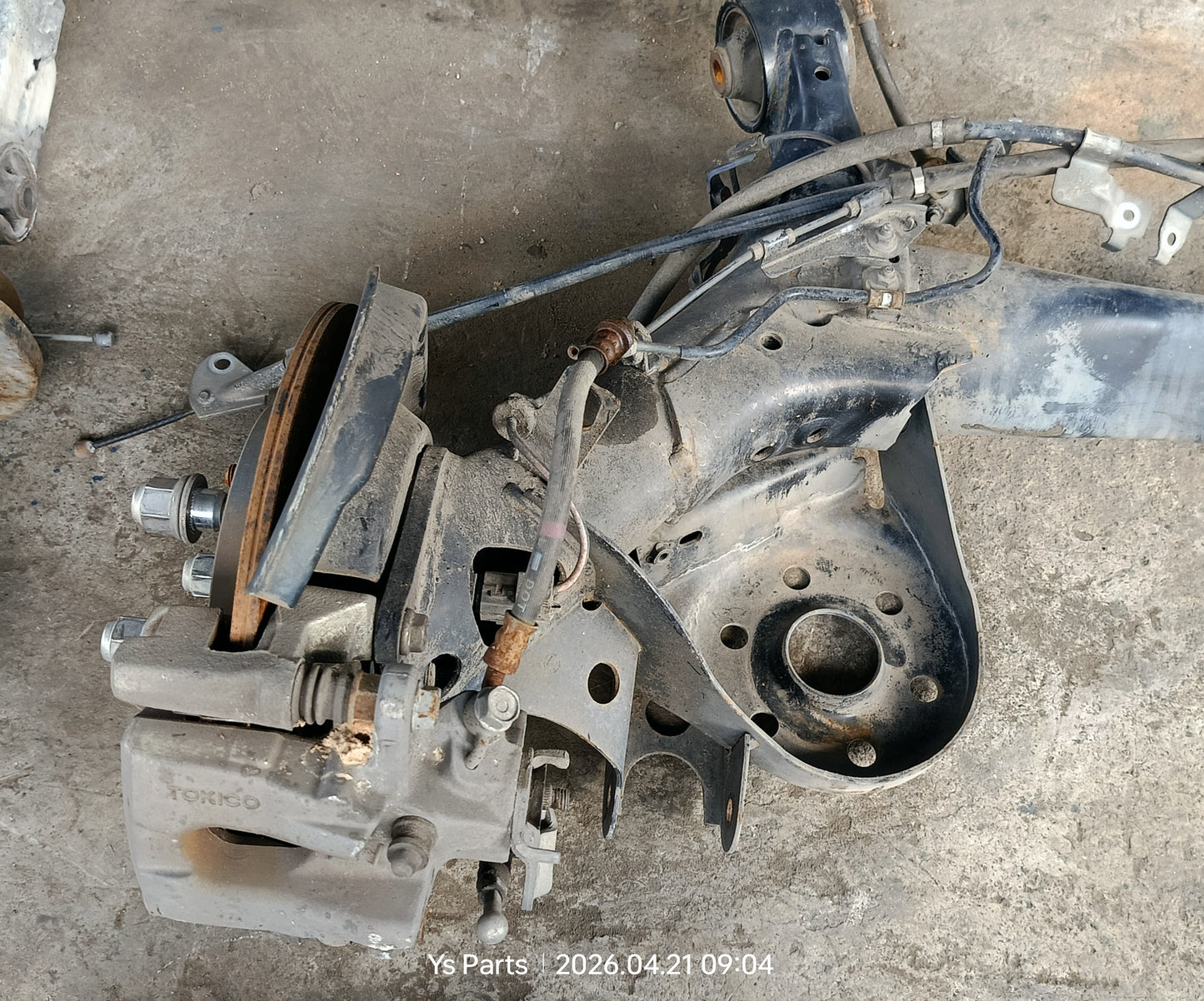 TOYOTA PRIUS REAR AXLE (RA0018)