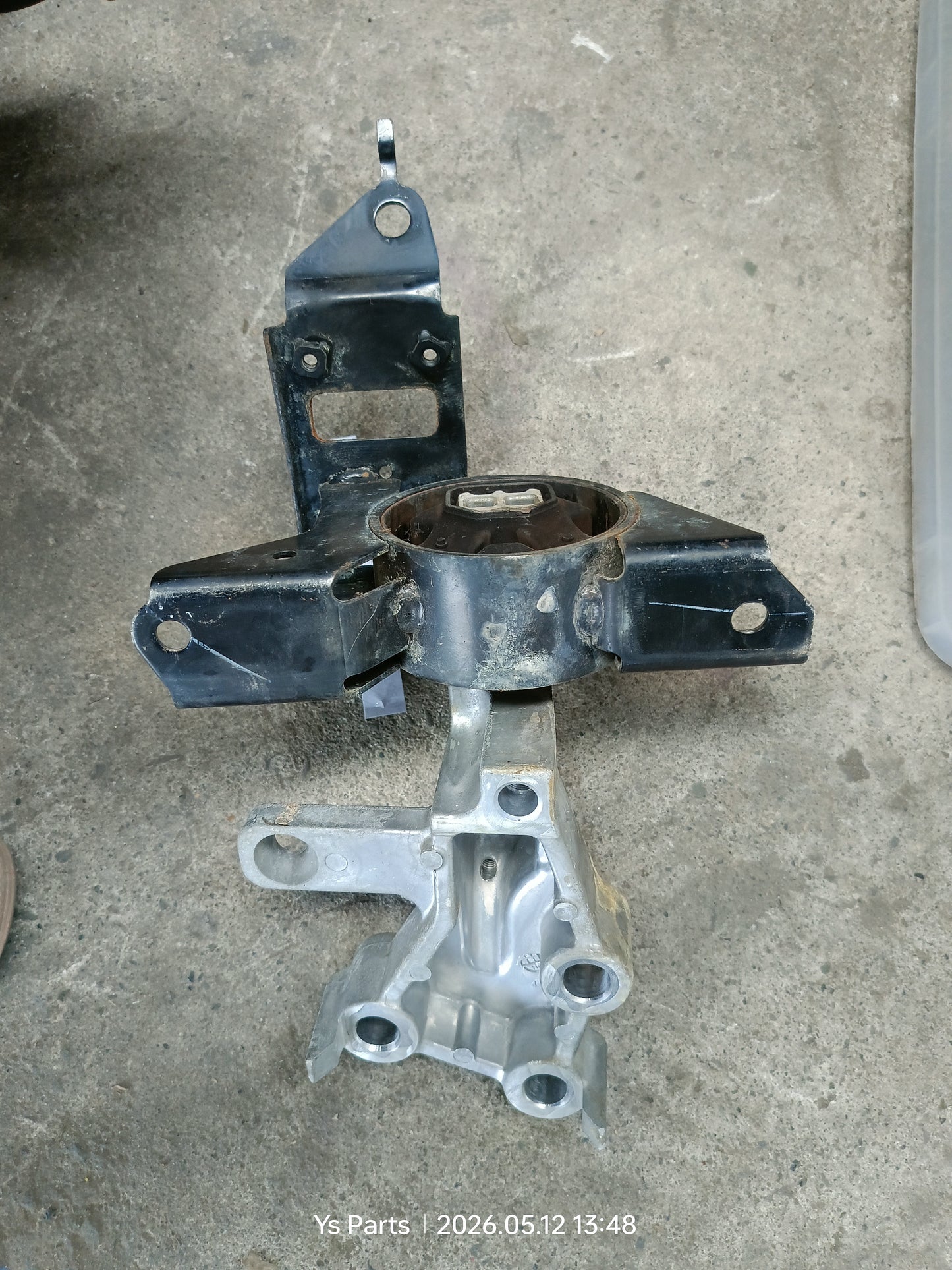 PERODUA AXIA GEARBOX MOUNTING (EM0080)