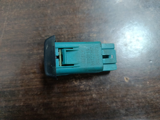 PROTON X70 ORIGINAL GEELY SUNLIGHT DAYLIGHT SENSOR (01727267)