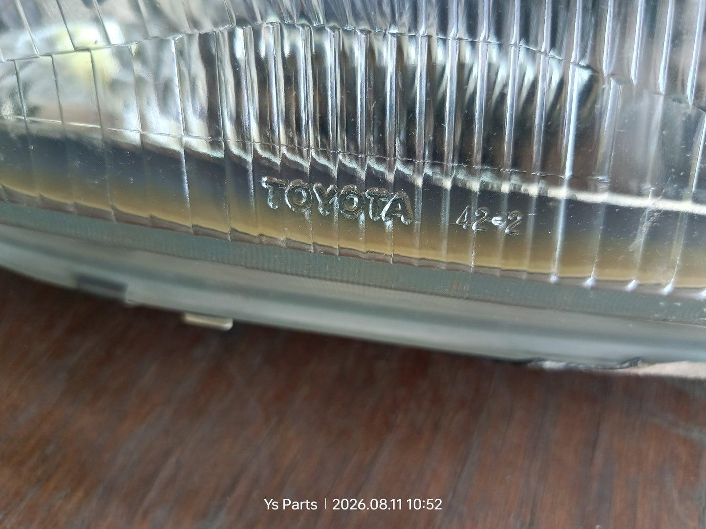 TOYOTA RAV4 HEAD LAMP RH (NEW ORI) (81110-42080)