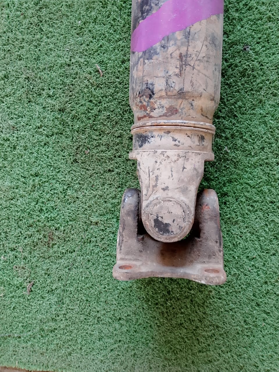 TOYOTA HILUX VIGO LONG SHAFT AUTO (LS0002)