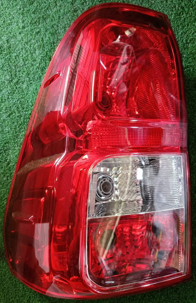 TOYOTA HILUX REVO (GUN125) 2015 2/4DOOR TAIL LAMP LEFT (TYN07L-4036A-LNND)