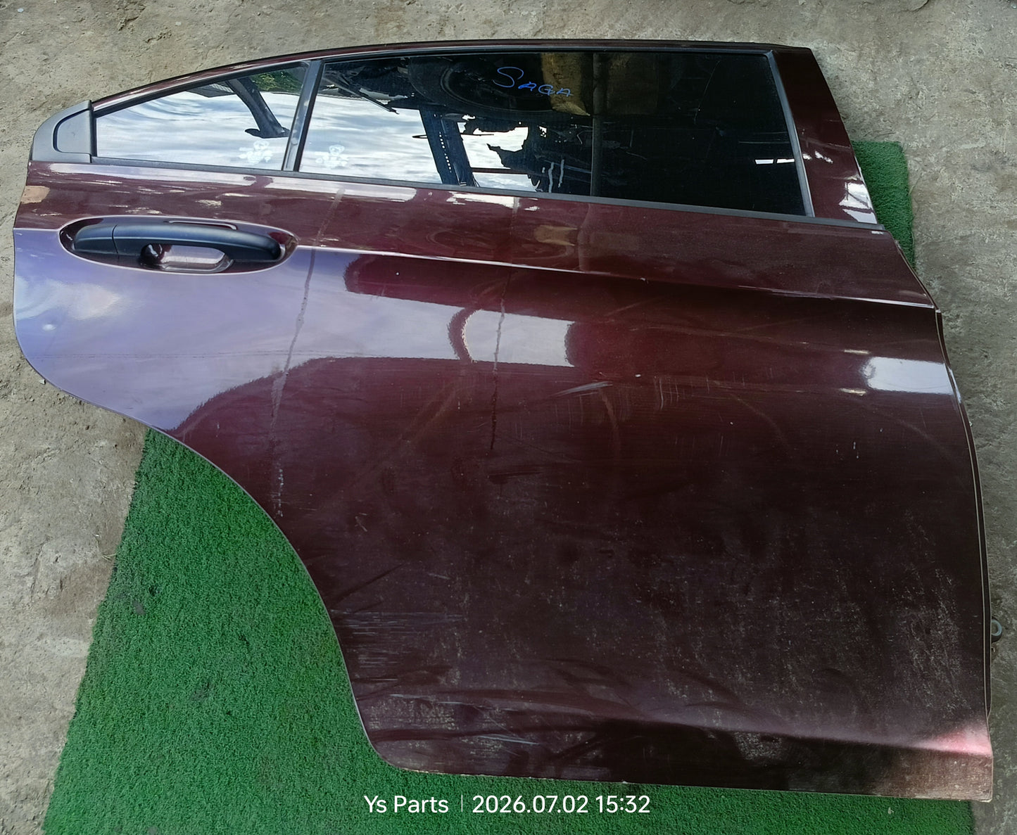 PROTON SAGA VVT DOOR PANEL RRH COMPLETE MAROON (DP00329)