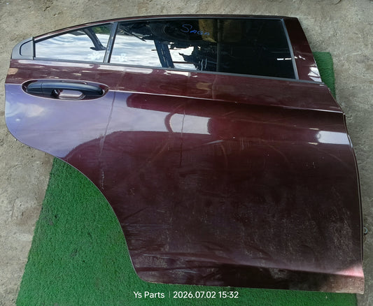PROTON SAGA VVT DOOR PANEL RRH COMPLETE MAROON (DP00329)