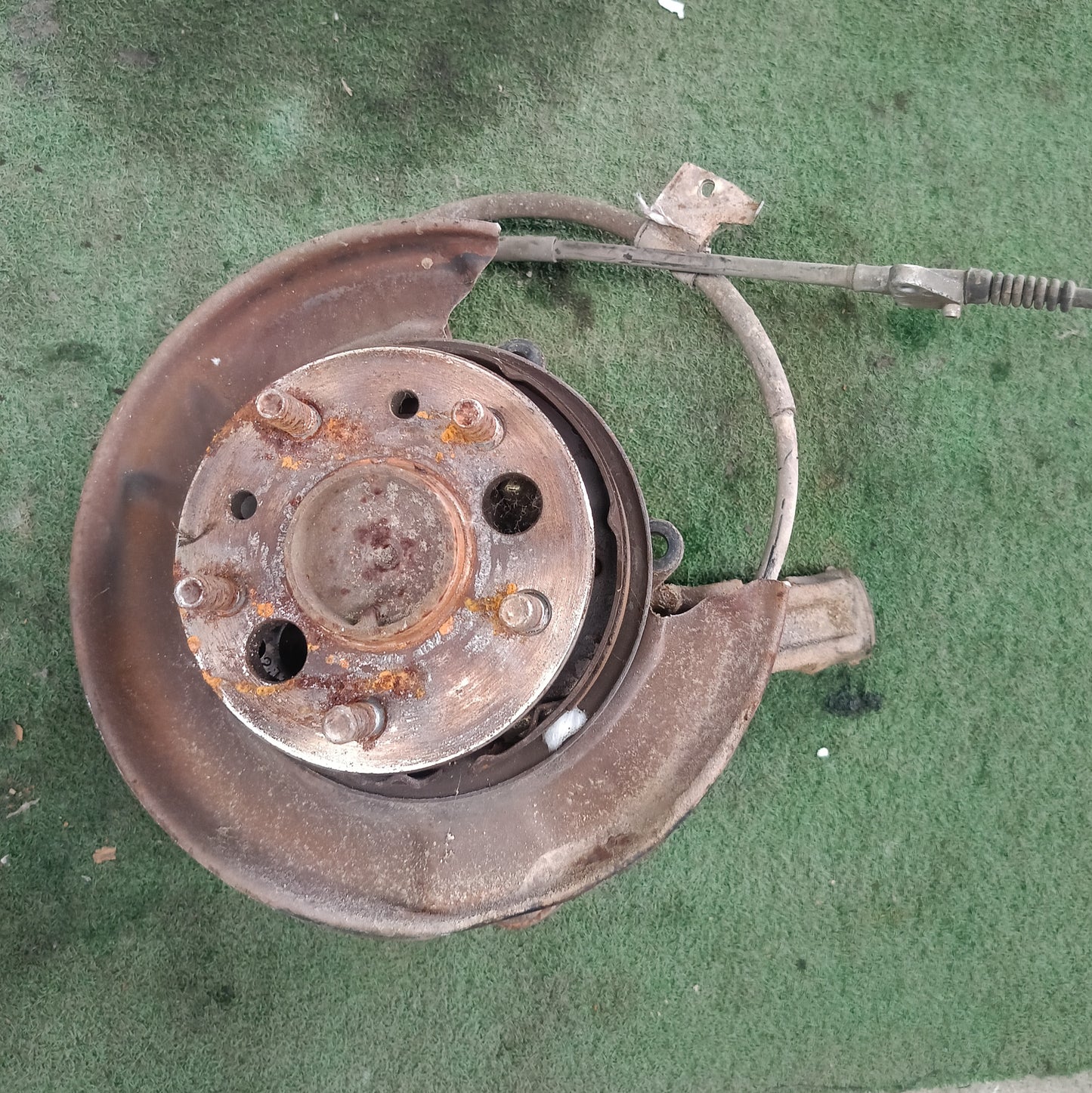 TOYOTA CAMRY KNUCKLE ARM LH (KA093)