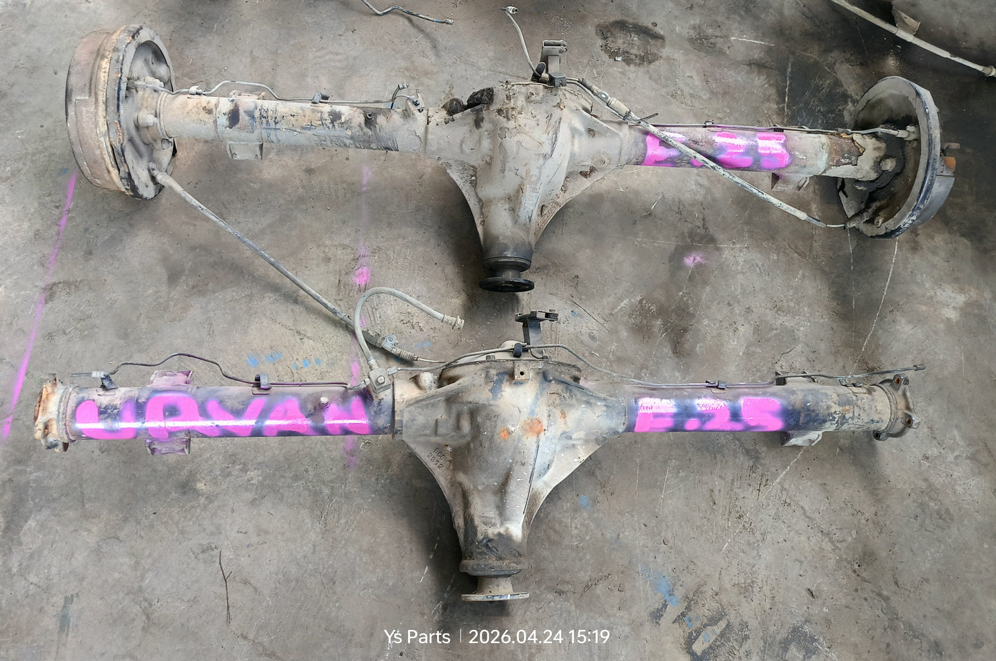 NISSAN URVAN E25 REAR AXLE [KOSONG / COMPLETE] (RA0033)