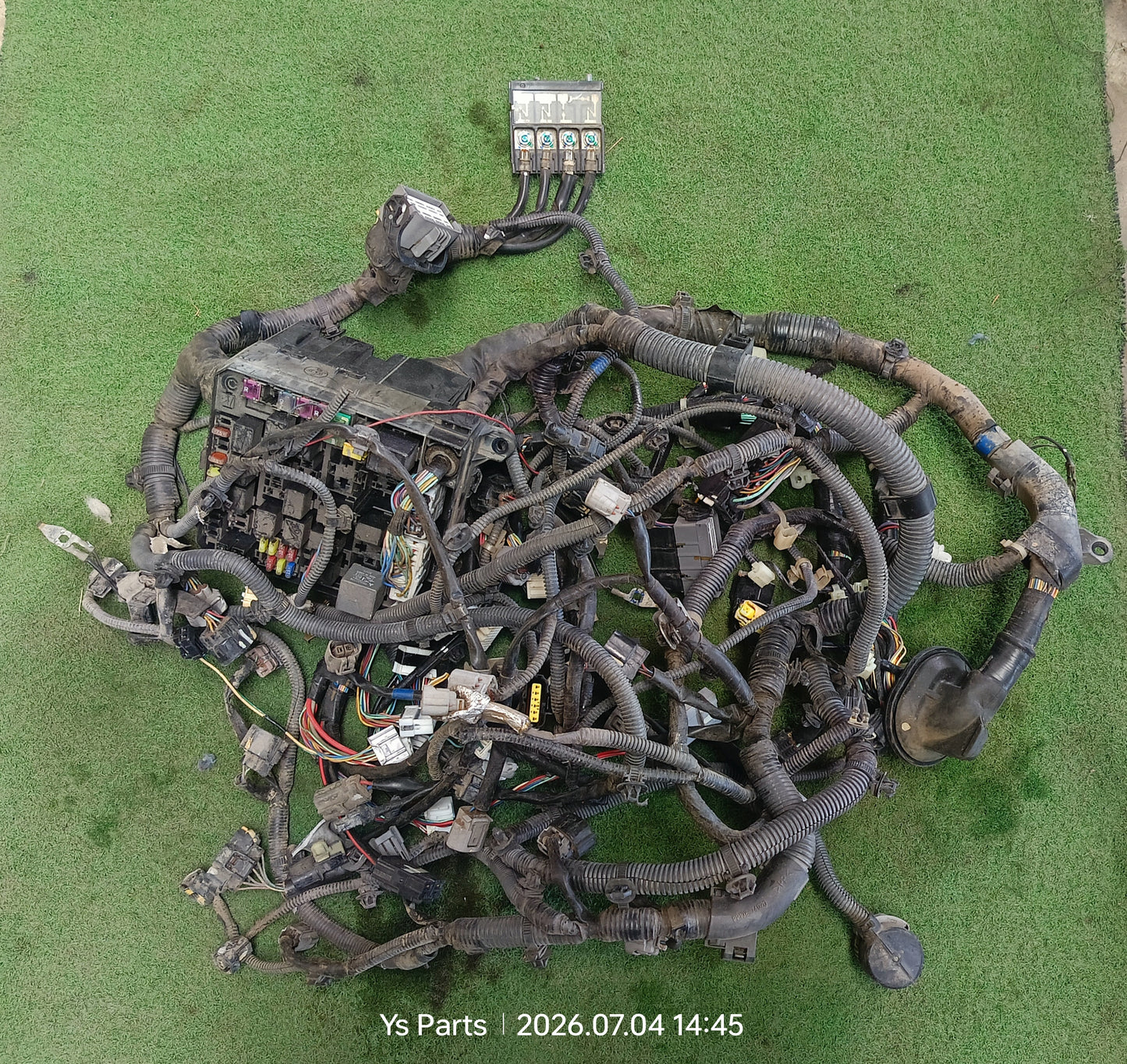 MITSUBISHI ASX FUSEBOX / ENGINE WIRING (WRG0084)