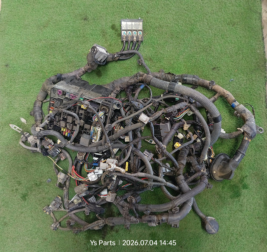 MITSUBISHI ASX FUSEBOX / ENGINE WIRING (WRG0084)