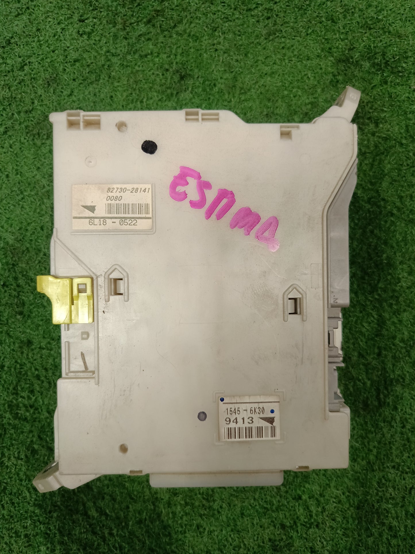 TOYOTA ESTIMA FUSE BOX ECU (82730-28141)