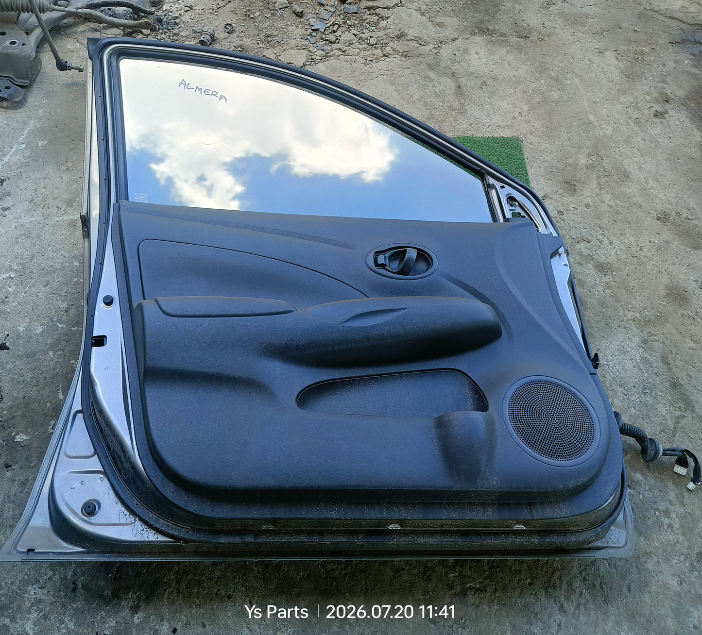 NISSAN ALMERA DOOR PANEL FLH COMPLETE BROWN (DP00335)