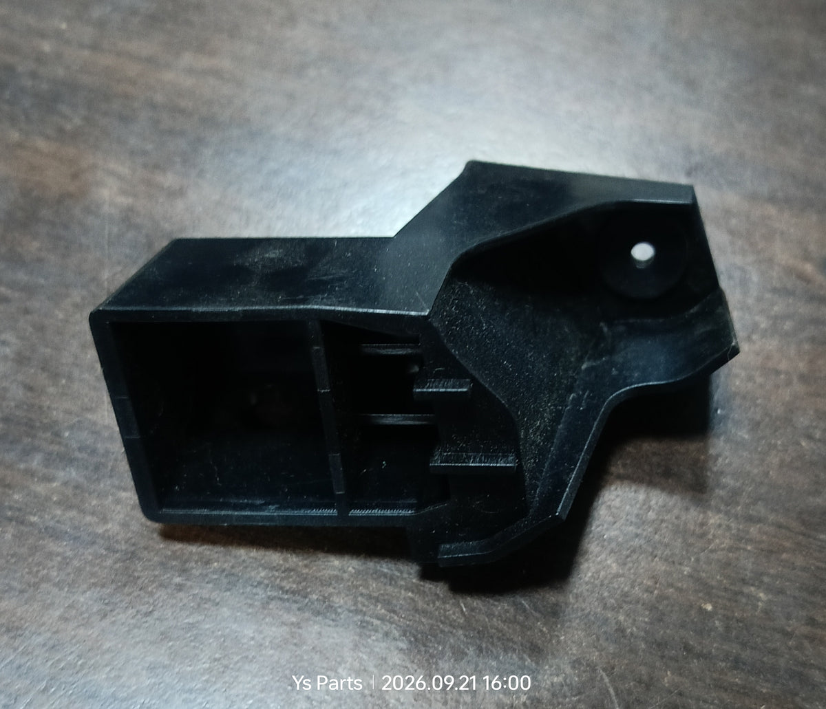 PERODUA BEZZA 2020 HEAD LAMP BRACKET LH (NEW) (HLB002)