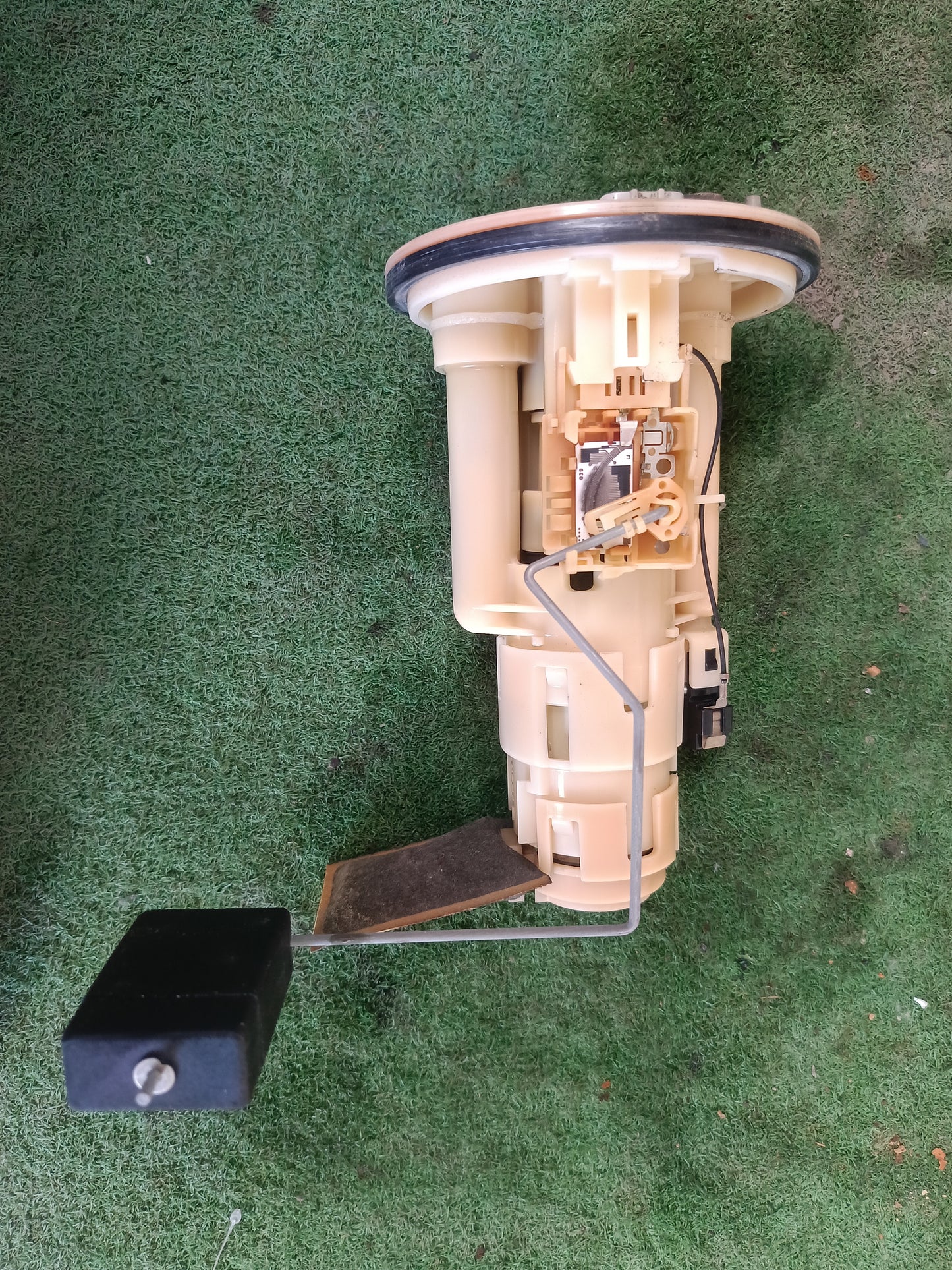 TOYOTA AVANZA FUEL PUMP (23210-BZ050)