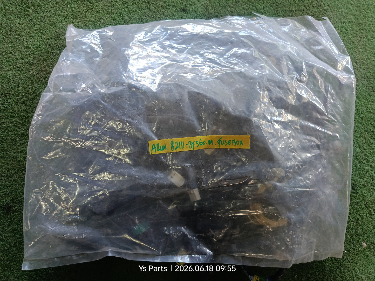 PERODUA ARUZ FUSEBOX WIRING (82111-BY360-M)