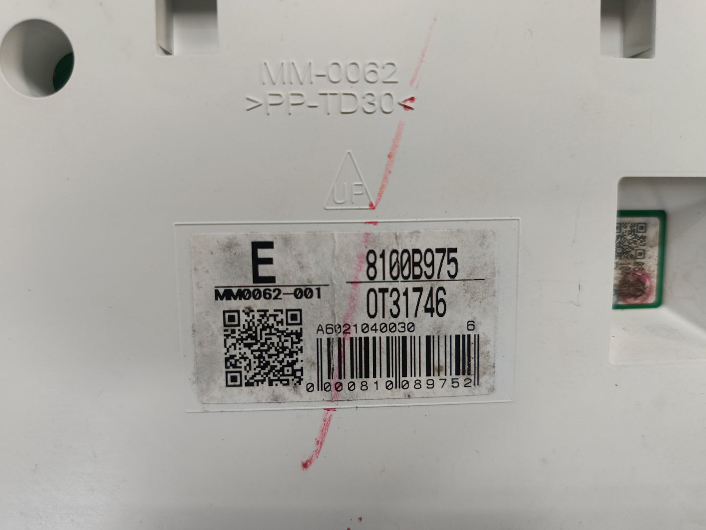 MITSUBISHI TRITON METER MT (8100B975)
