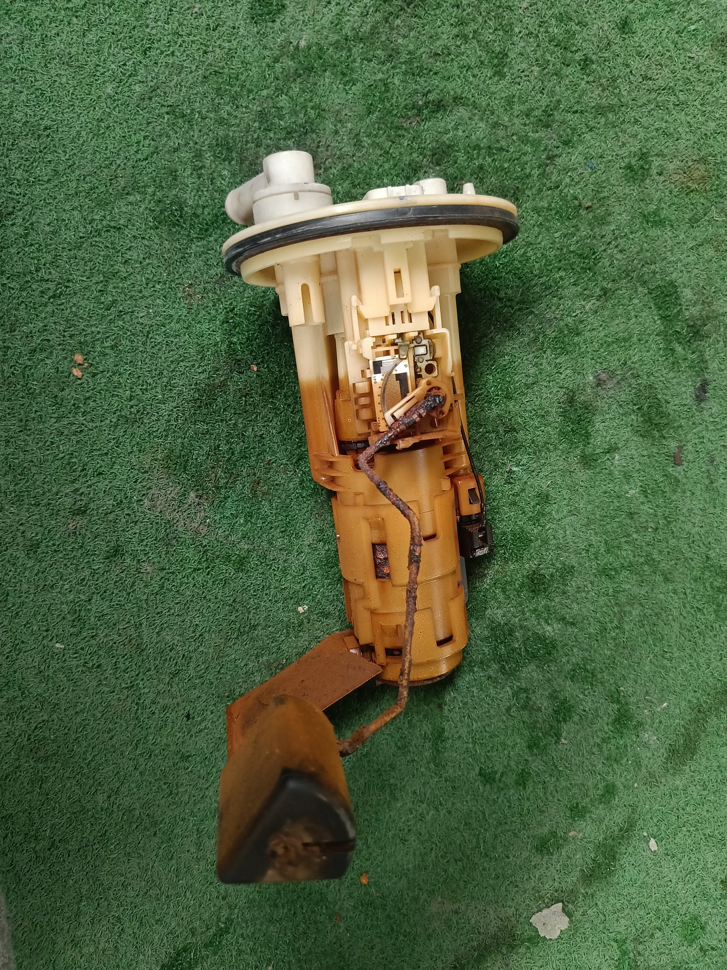 PERODUA VIVA FUEL PUMP (23210-BZ061)