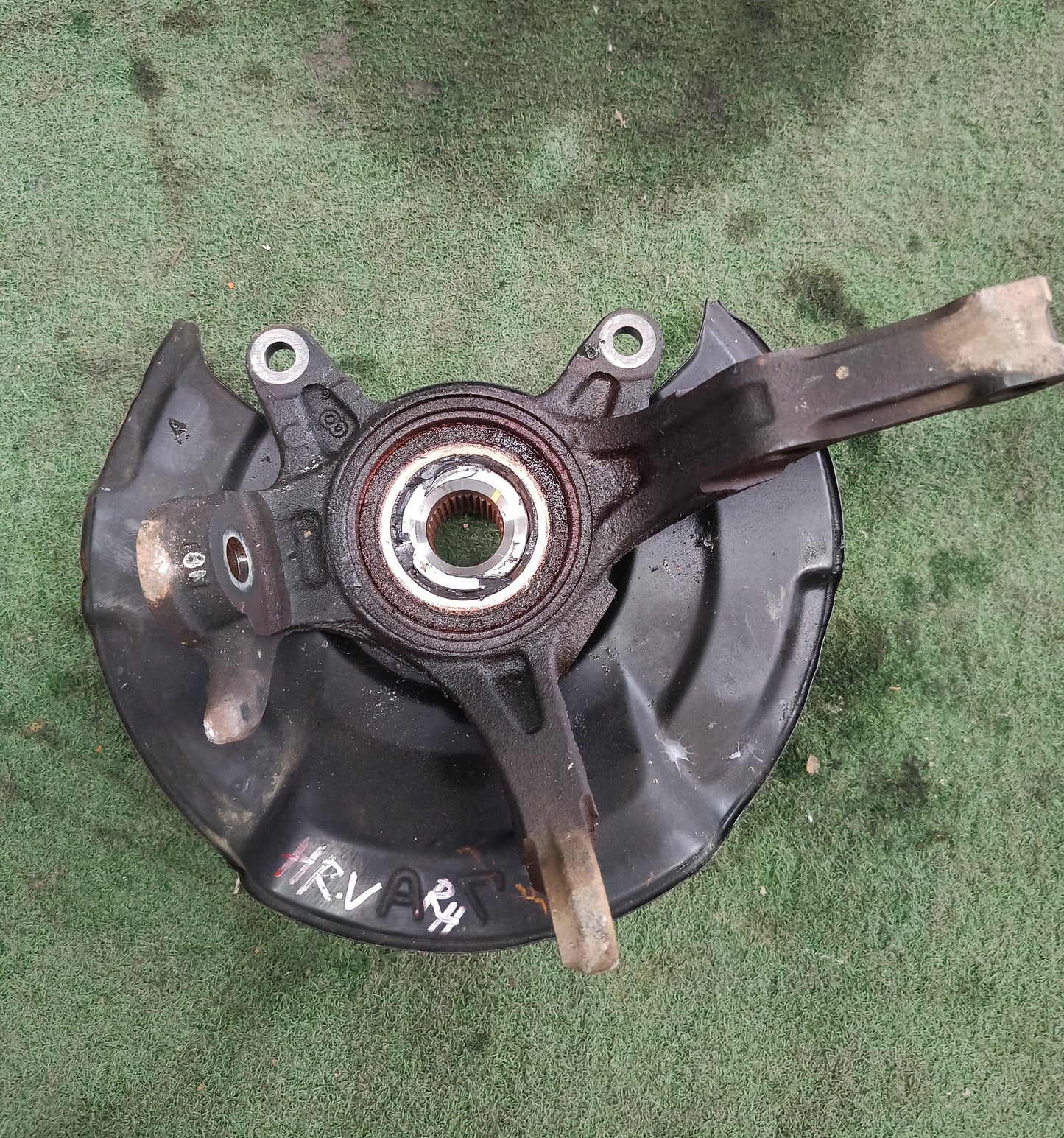 HONDA HRV T7A KNUCKLE ARM RH (KA090)