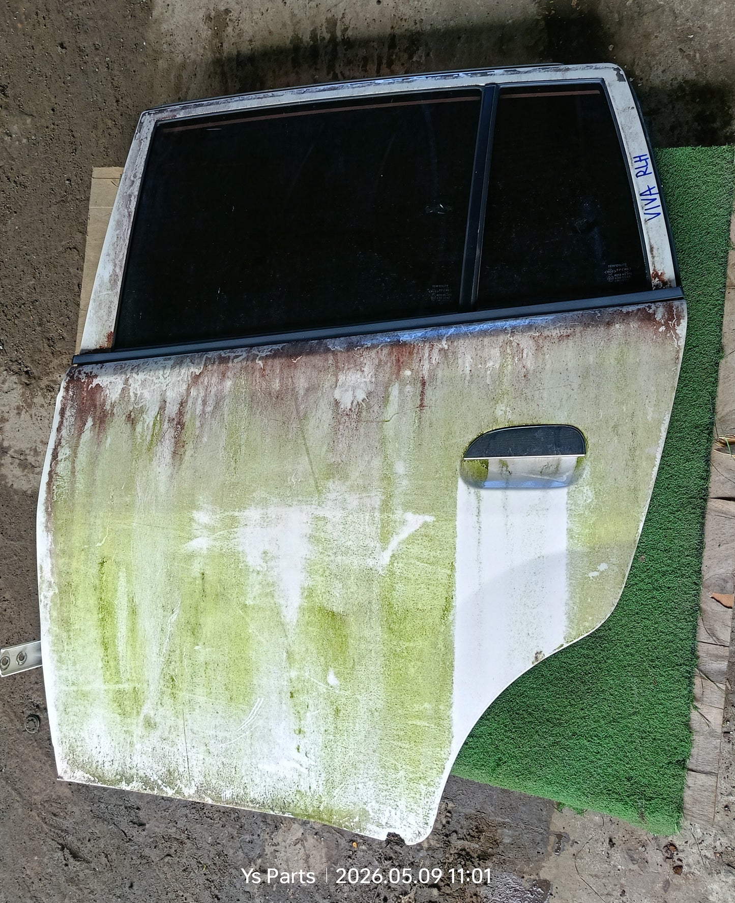 PERODUA VIVA DOOR PANEL RLH COMPLETE WHITE (DP00323)