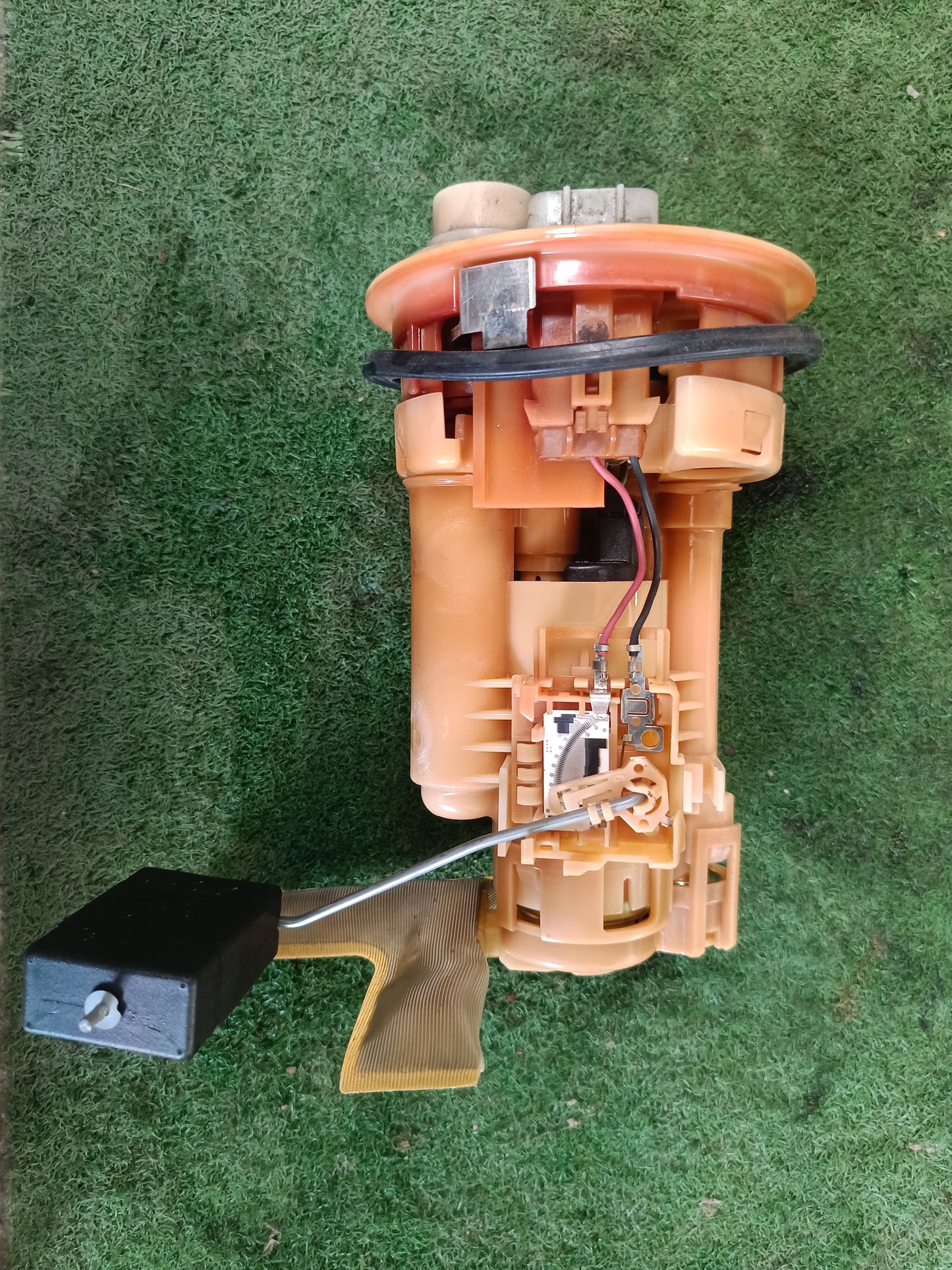 TOYOTA COROLLA FIELDA FUEL PUMP (77020-12460)