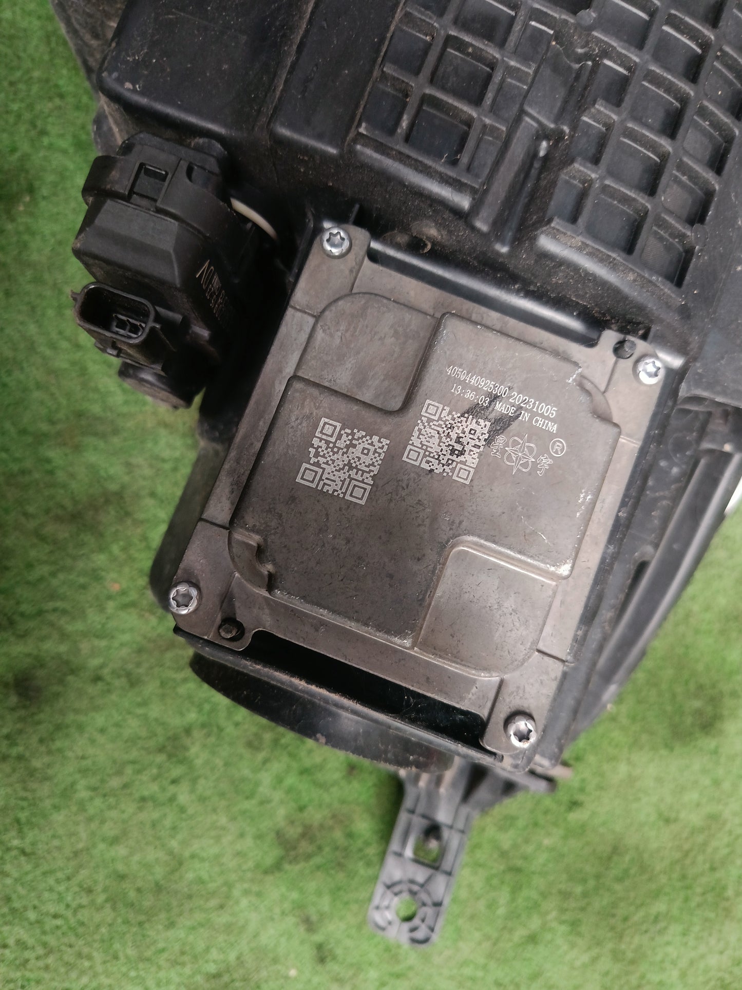 CHERRY TIGGO HEAD LAMP LH (605000632AA)