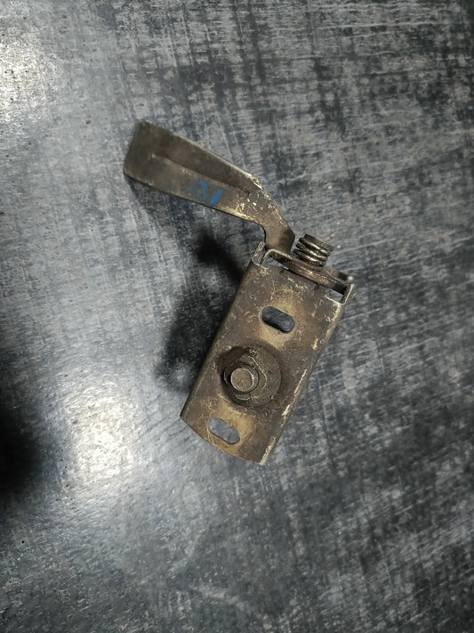 PROTON SAGA ISWARA FRONT BONNET LOCK (BL00037)