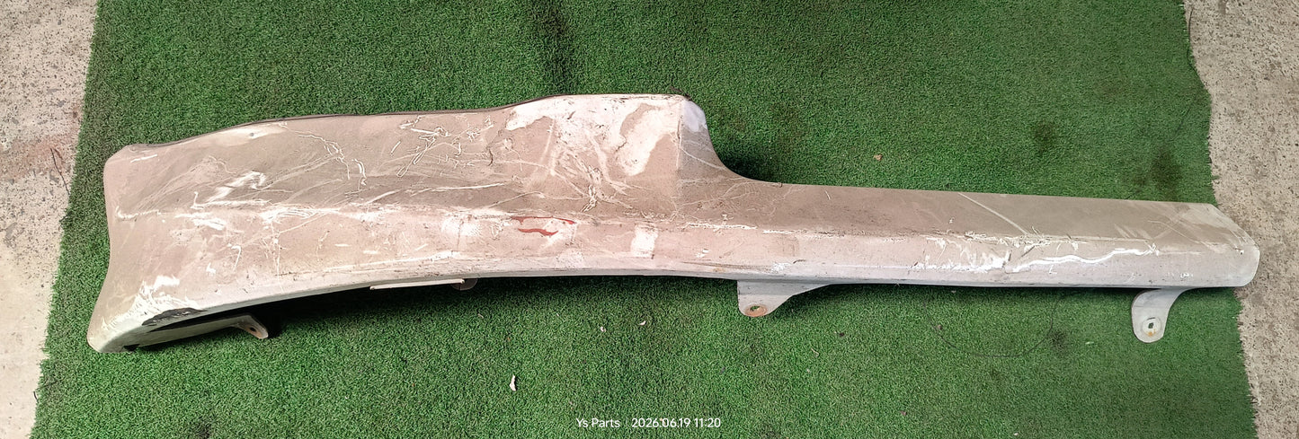TOYOTA RAV4 FRONT SKIRT RH (SS023)