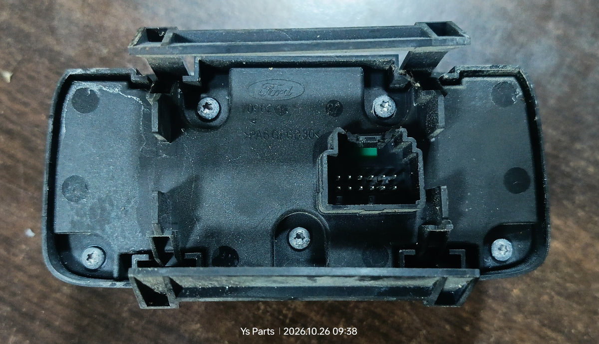 FORD ECO SPORT HEAD LIGHT CONTROL SWITCH (CN15 13A024 CB)