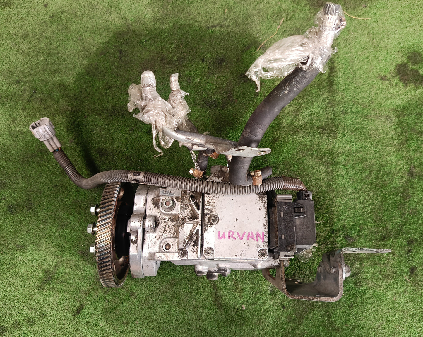 NISSAN URVAN FUEL PUMP (240152141873)