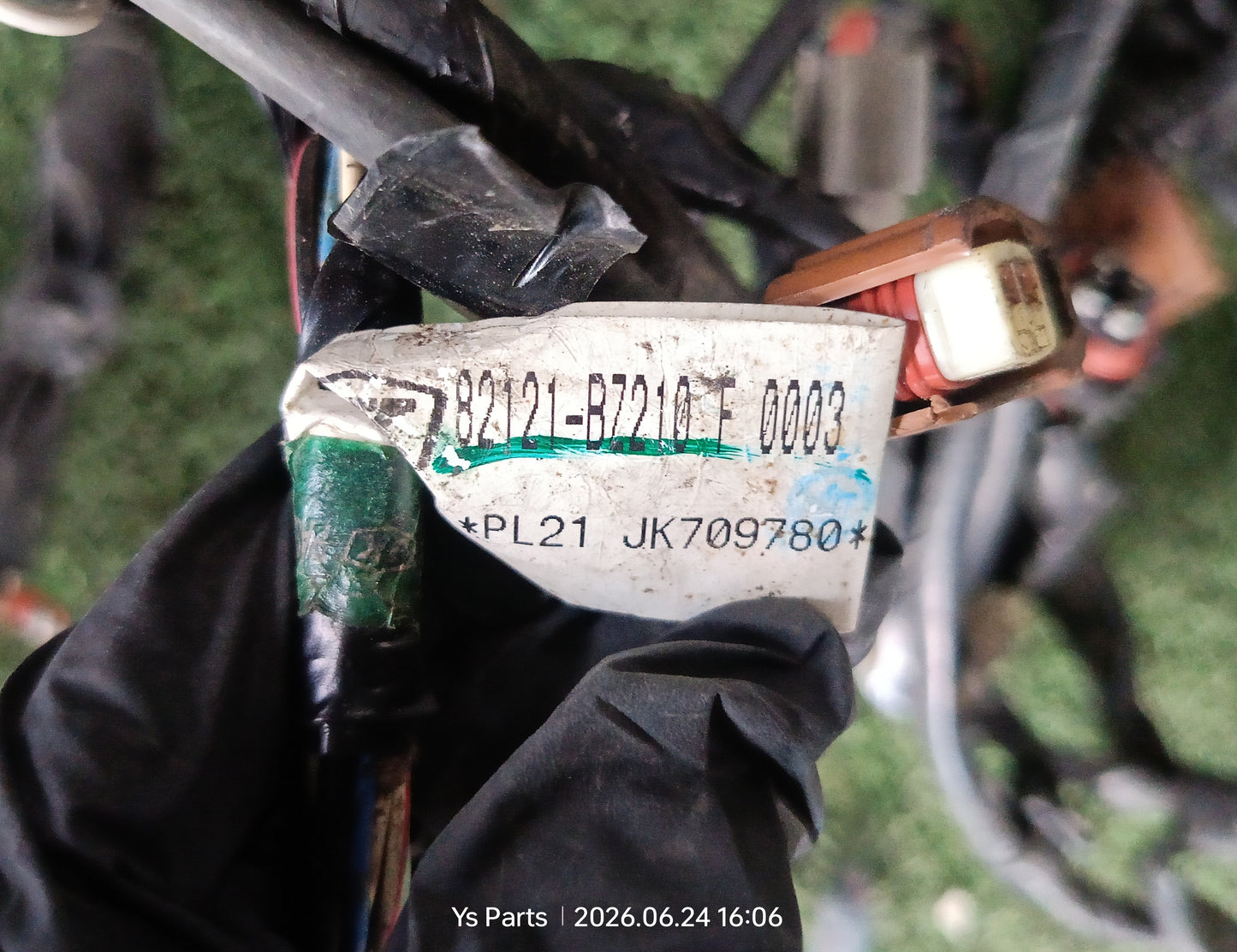 TOYOTA AVANZA ENGINE WIRING (82121-BZ210 F)