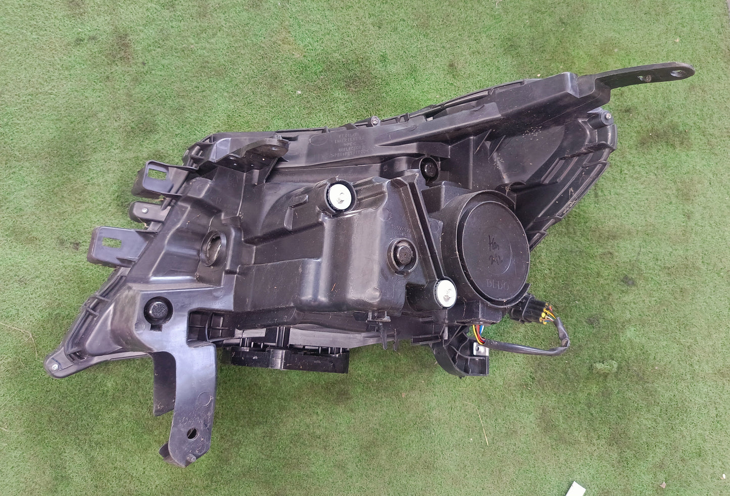 NISSAN NAVARA NP300 D32T HEAD LAMP RH (HL0120)