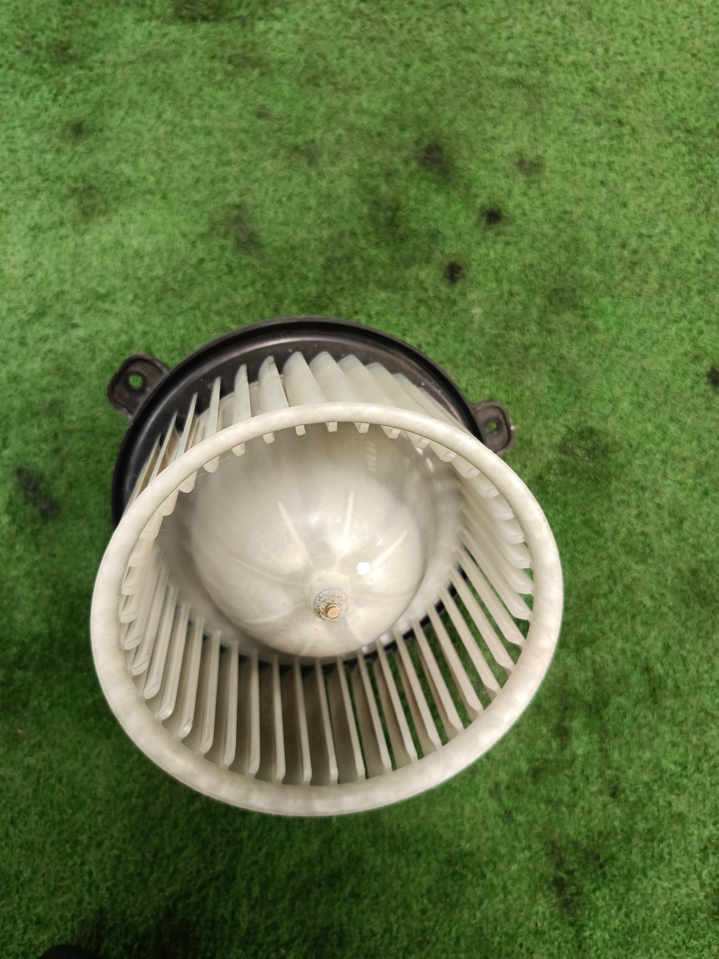 MITSUBISHI TRITON BLOWER MOTOR (CSA432-B019)