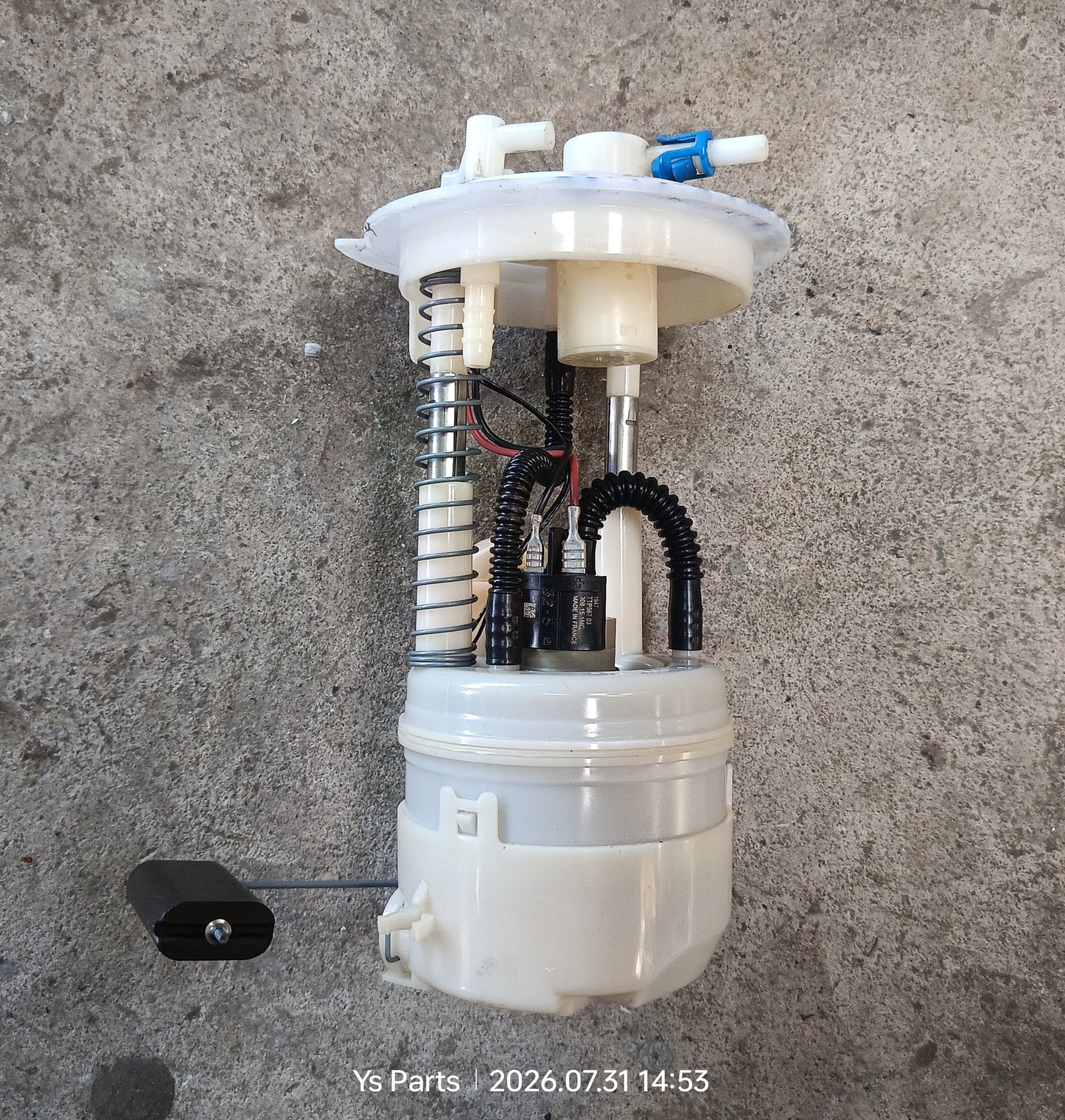 NISSAN SERENA FUEL PUMP (17040-1HJ0B)